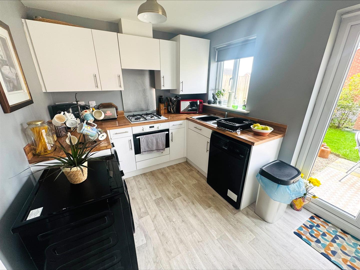 Clos Y Nant, Carway, Kidwelly, SA17 4JH